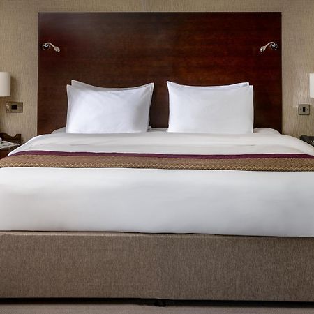 Aztec Hotel And Spa อัลมอนด์สเบอรี ภายนอก รูปภาพ