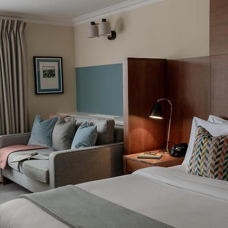 Aztec Hotel And Spa อัลมอนด์สเบอรี ภายนอก รูปภาพ
