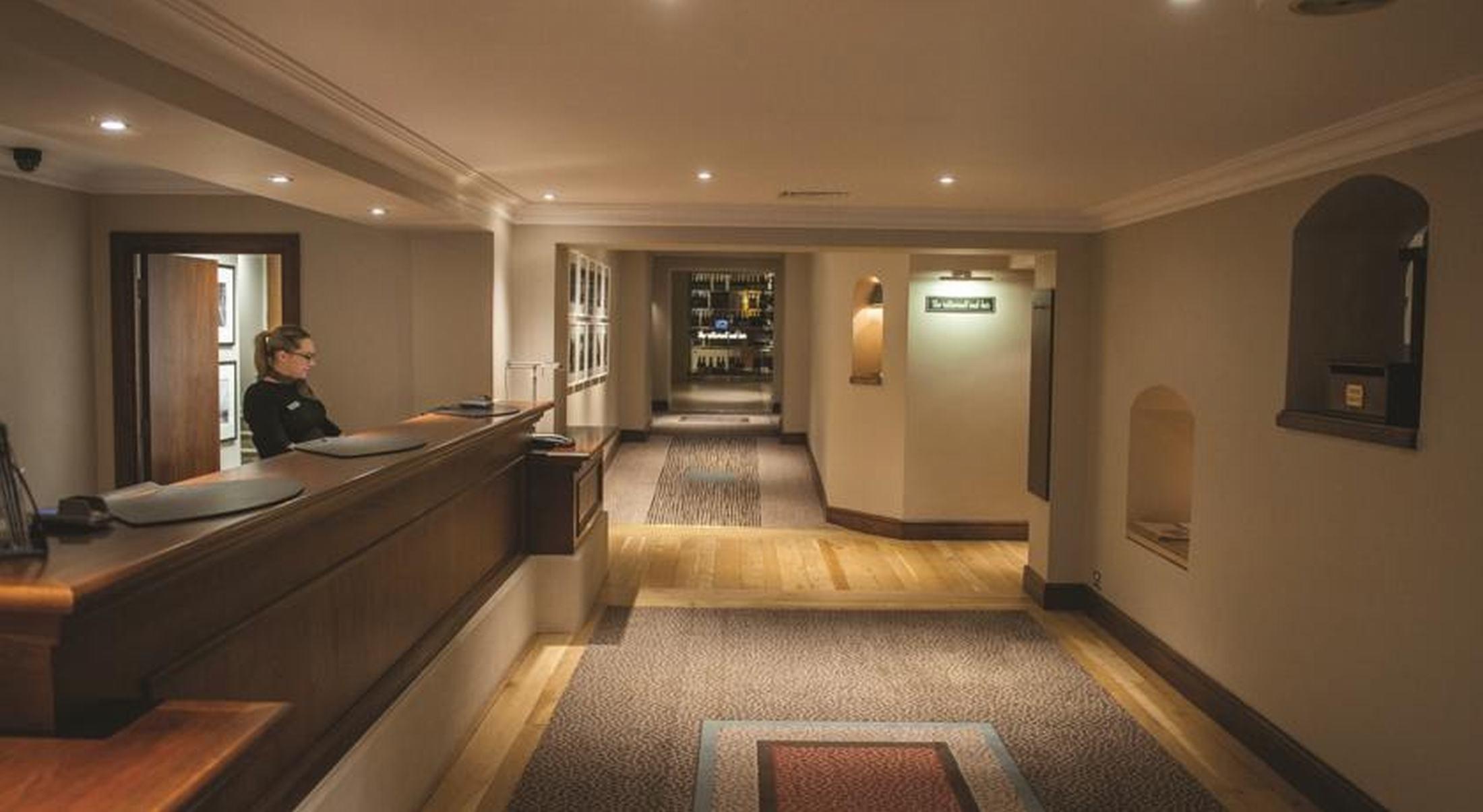 Aztec Hotel And Spa อัลมอนด์สเบอรี ภายนอก รูปภาพ