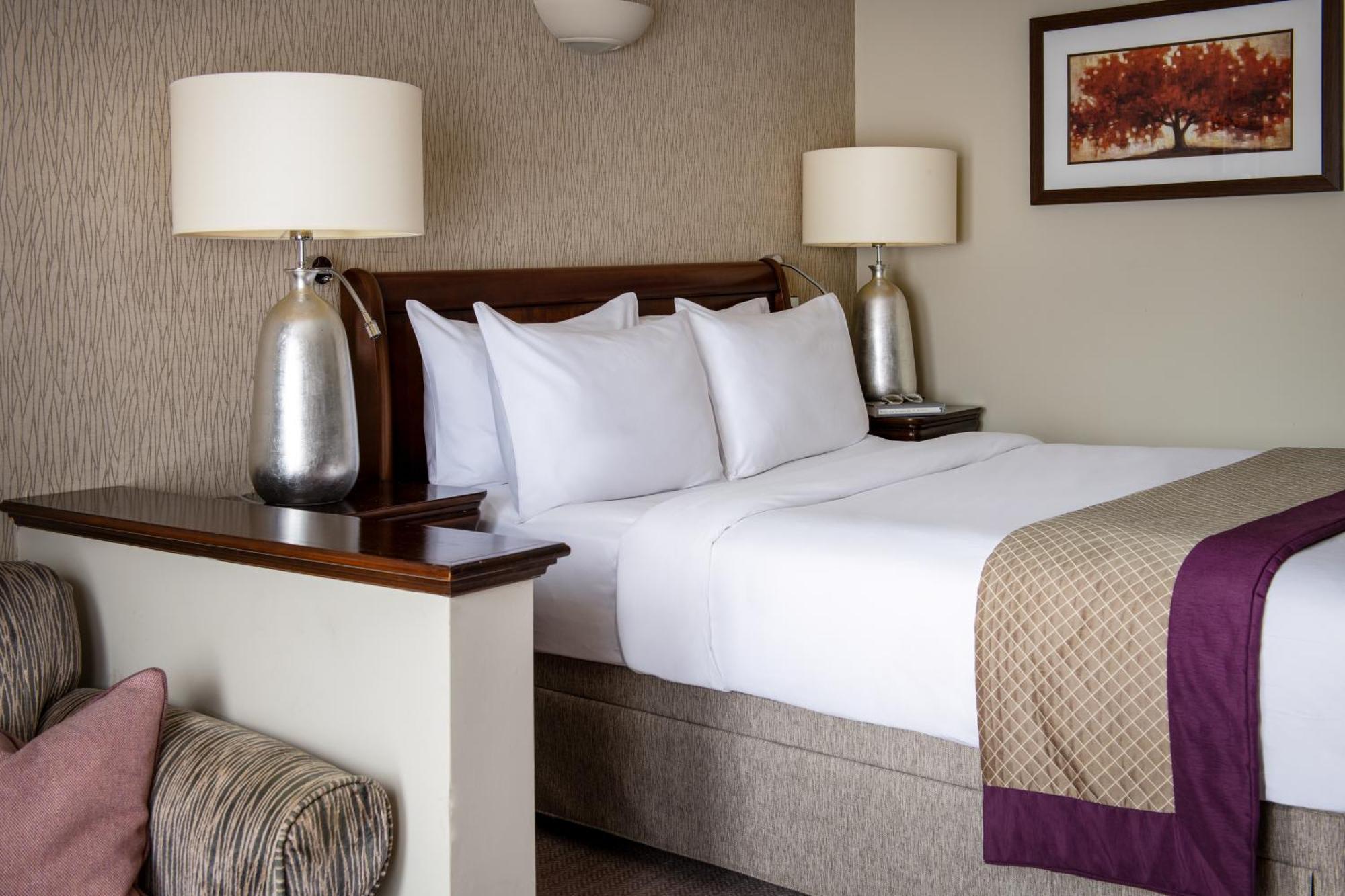 Aztec Hotel And Spa อัลมอนด์สเบอรี ภายนอก รูปภาพ