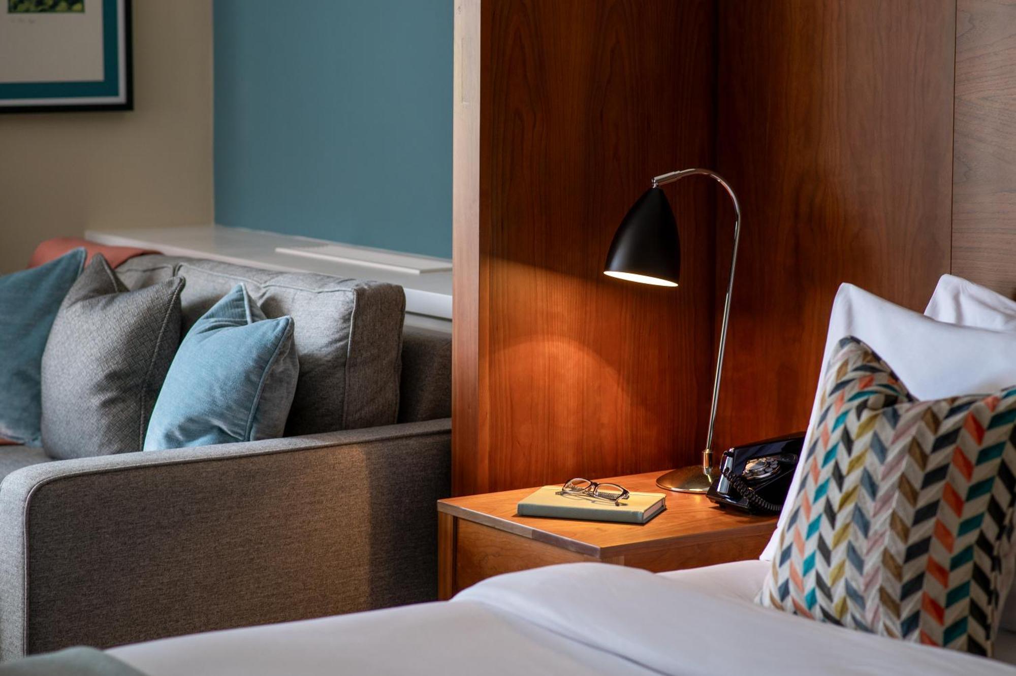 Aztec Hotel And Spa อัลมอนด์สเบอรี ภายนอก รูปภาพ