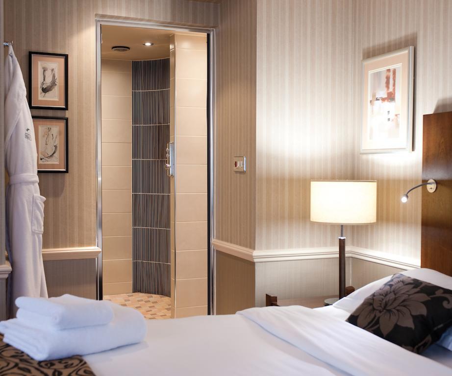Aztec Hotel And Spa อัลมอนด์สเบอรี ภายนอก รูปภาพ
